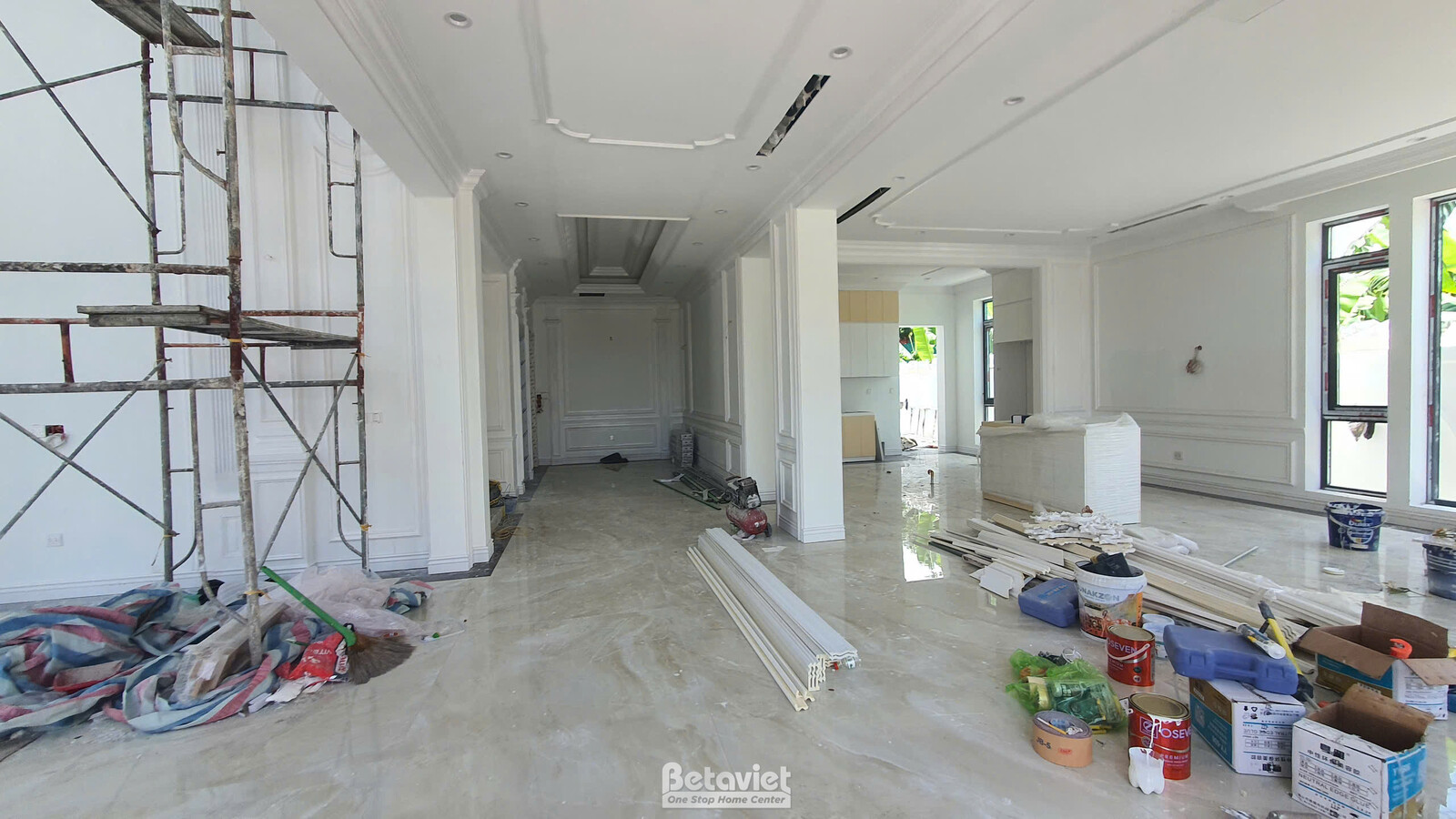 Thi công dinh thự tân cổ điển TC23082, giai đoạn lắp đặt hoàn thiện – ảnh thi công thực tế (4)