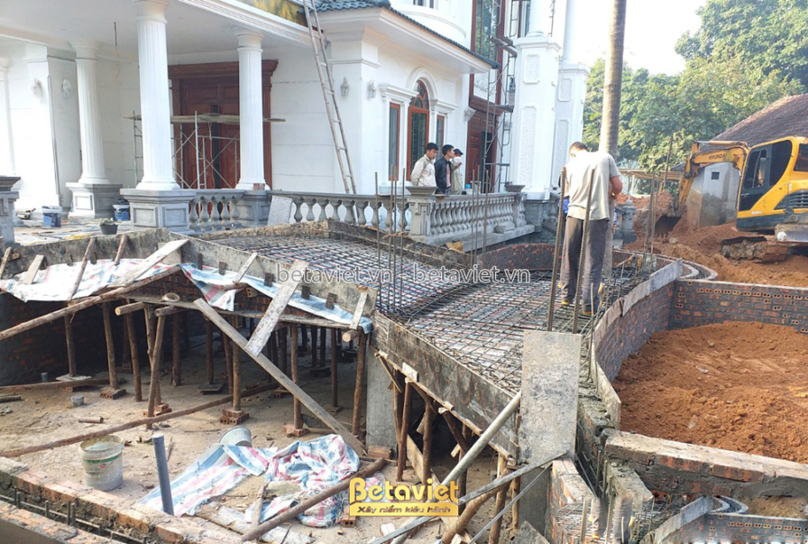 Thi công biệt thự 2 tầng tân cổ điển TC21101, giai đoạn thi công phần thô – mặt ngoài công trình (7)