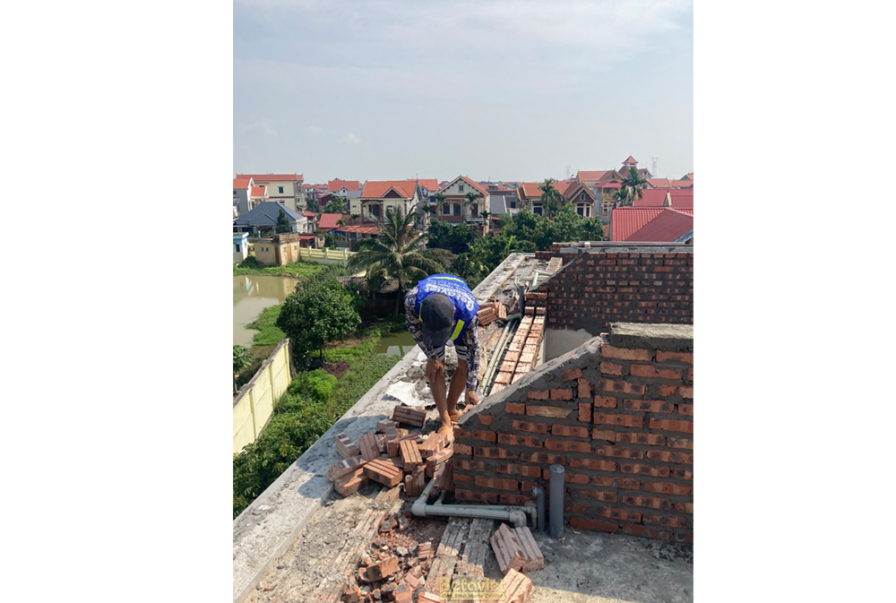 Thi công biệt thự 2 tầng TC23083, giai đoạn thi công phần thô – mặt ngoài công trình (12)
