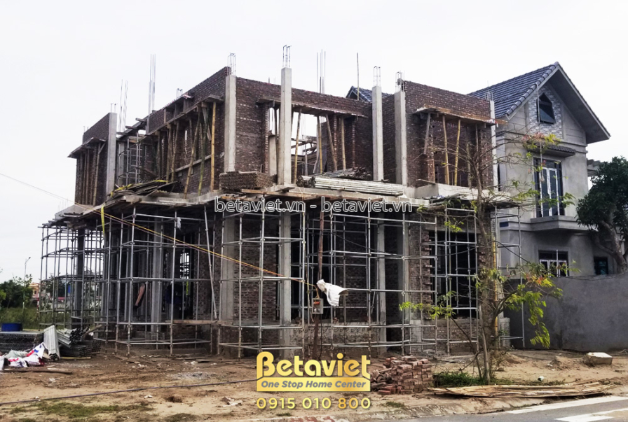 Thi công biệt thự 3 tầng hiện đại TC22156, giai đoạn thi công phần thô – mặt ngoài công trình (10)