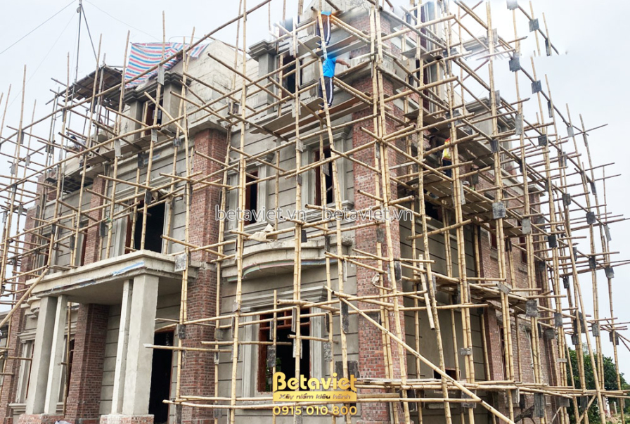 Thi công lâu đài 2 tầng cổ điển TC21083, giai đoạn thi công phần thô – mặt ngoài công trình (32)