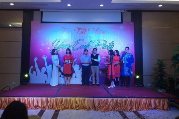 Tiệc tất niên Mậu Tuất đón xuân Kỷ Hợi 2019 – hình 1