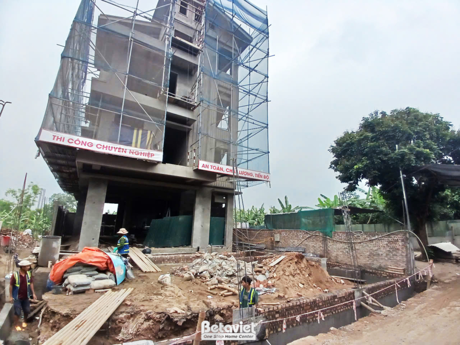 Thi công biệt thự 4 tầng hiện đại TC24063, giai đoạn thi công phần thô – mặt ngoài công trình (5)