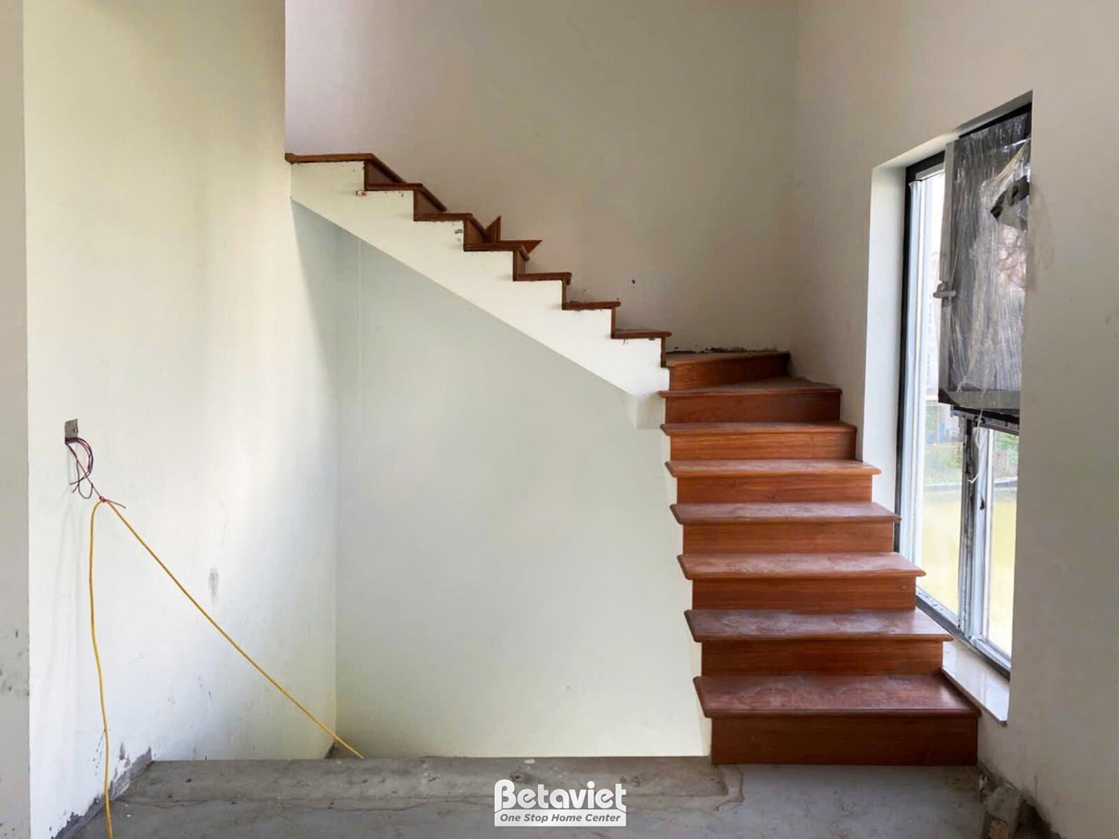 Thi công biệt thự 3 tầng TC23036, giai đoạn thi công nội thất – khu vực cầu thang