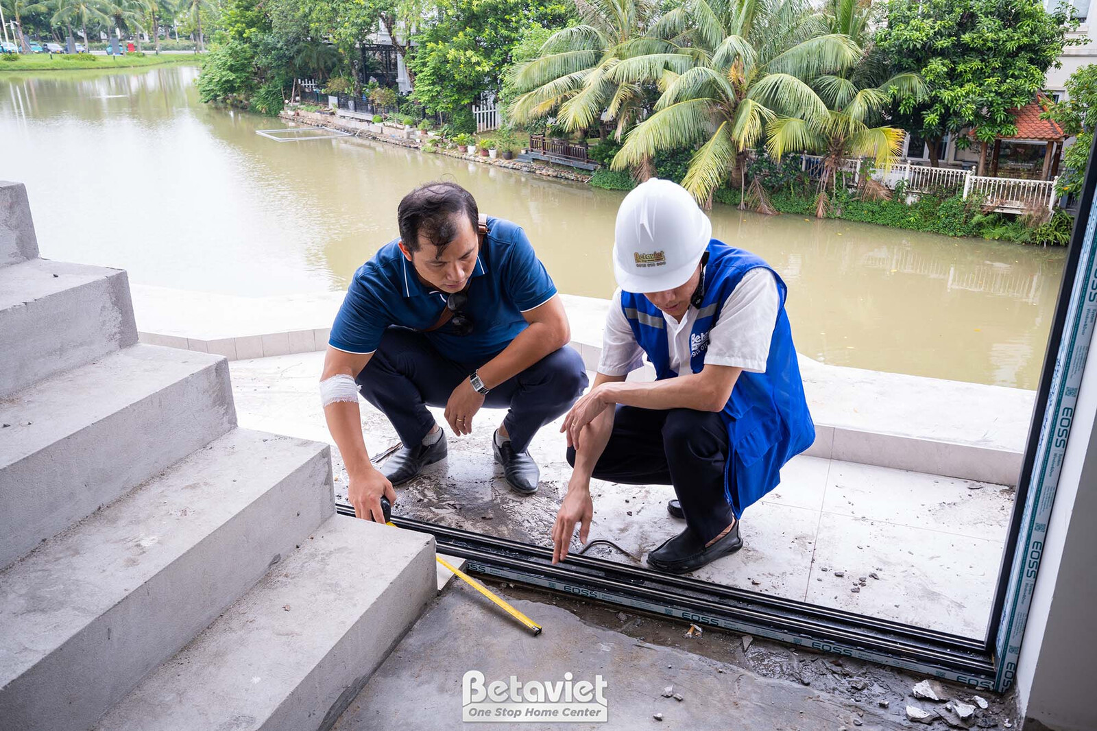 Thi công biệt thự 3 tầng TC23036, giai đoạn thi công nội thất – sân vườn