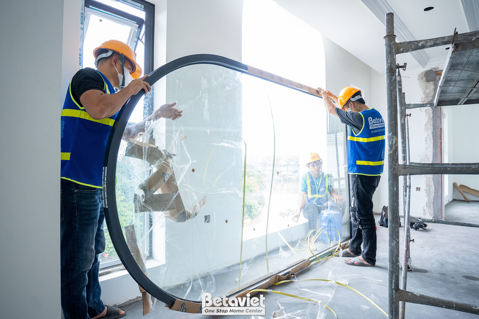 Thi công biệt thự 3 tầng TC23036, giai đoạn thi công nội thất – mặt ngoài công trình (2)