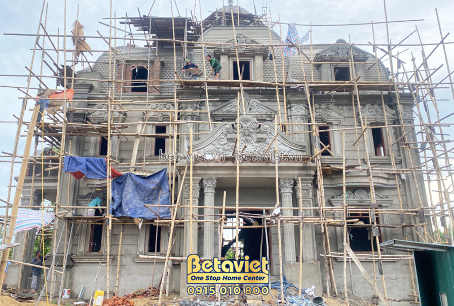 Thi công lâu đài 2 tầng cổ điển TC21083, giai đoạn thi công phần thô – mặt ngoài công trình (11)