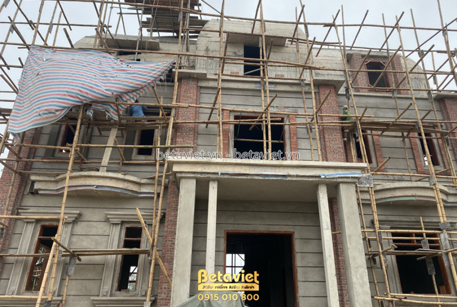 Thi công lâu đài 2 tầng cổ điển TC21083, giai đoạn thi công phần thô – mặt ngoài công trình (35)