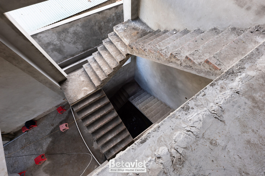 Thi công biệt thự 3 tầng TC23133, giai đoạn thi công phần thô – khu vực cầu thang