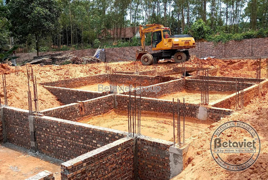 Thi công biệt thự 2 tầng tân cổ điển TC21101, giai đoạn thi công phần thô – sân vườn