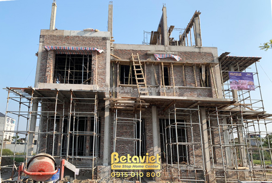 Thi công biệt thự 3 tầng hiện đại TC22156, giai đoạn thi công phần thô – mặt ngoài công trình (8)