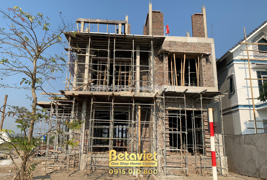 Thi công biệt thự 3 tầng hiện đại TC22156, giai đoạn thi công phần thô – mặt ngoài công trình (14)