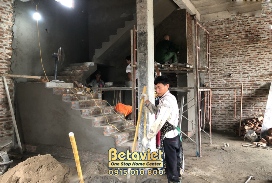 Thi công biệt thự 3 tầng TC21153, giai đoạn thi công phần thô – khu vực cầu thang (2)