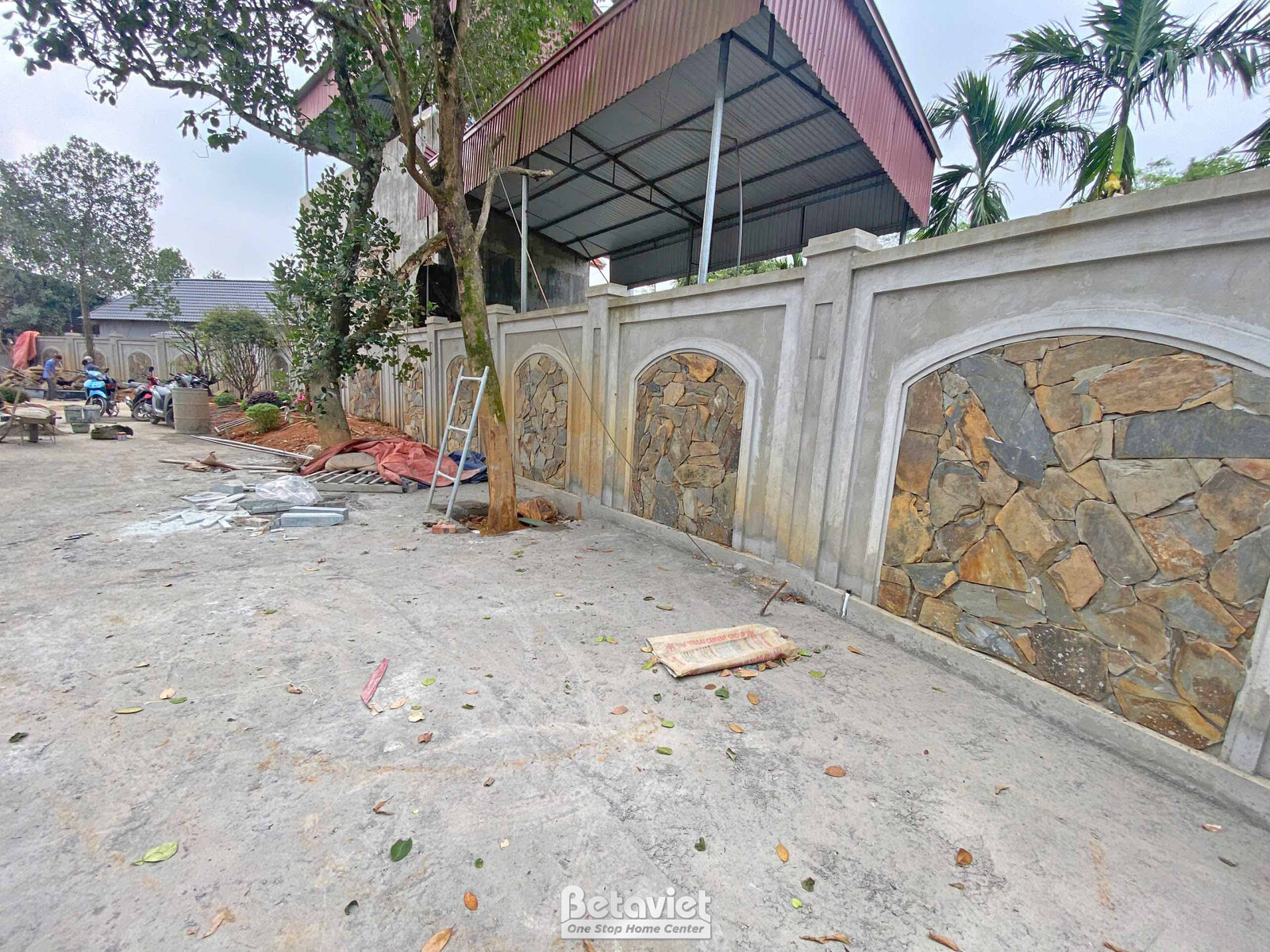 Thi công biệt thự 2 tầng tân cổ điển TC23134, giai đoạn thi công phần thô – mặt ngoài công trình (11)