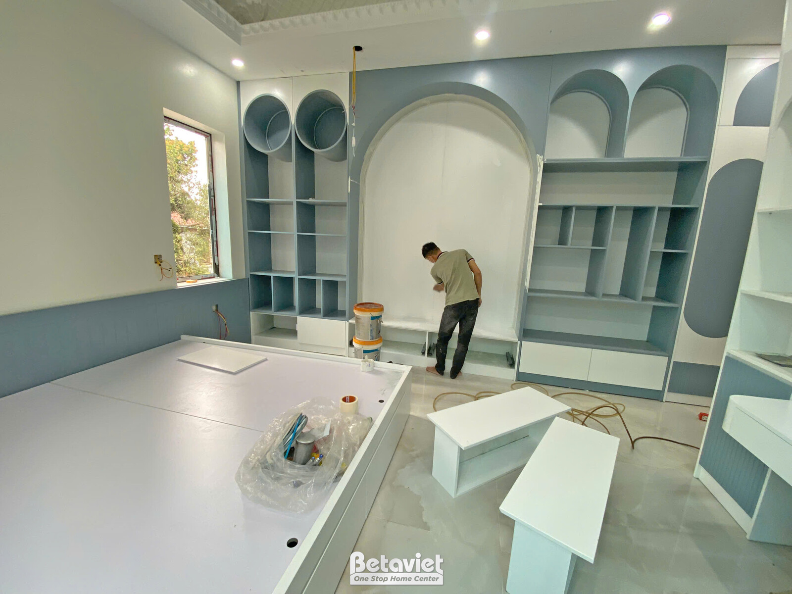 Thi công biệt thự 2 tầng tân cổ điển TC23134, giai đoạn lắp đặt hoàn thiện – phòng ngủ