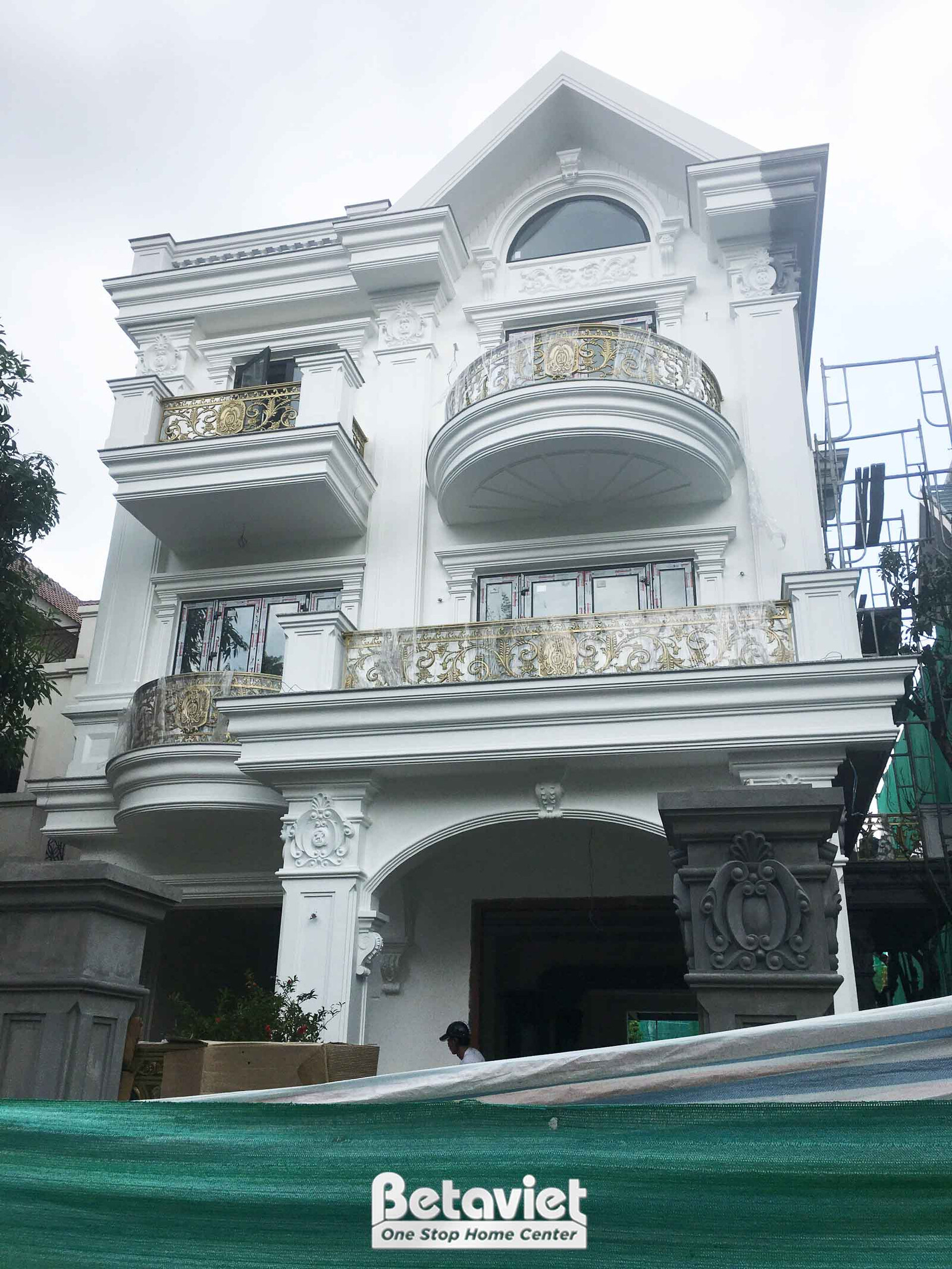Thi công biệt thự TC24835, giai đoạn thi công nội thất – mặt ngoài công trình