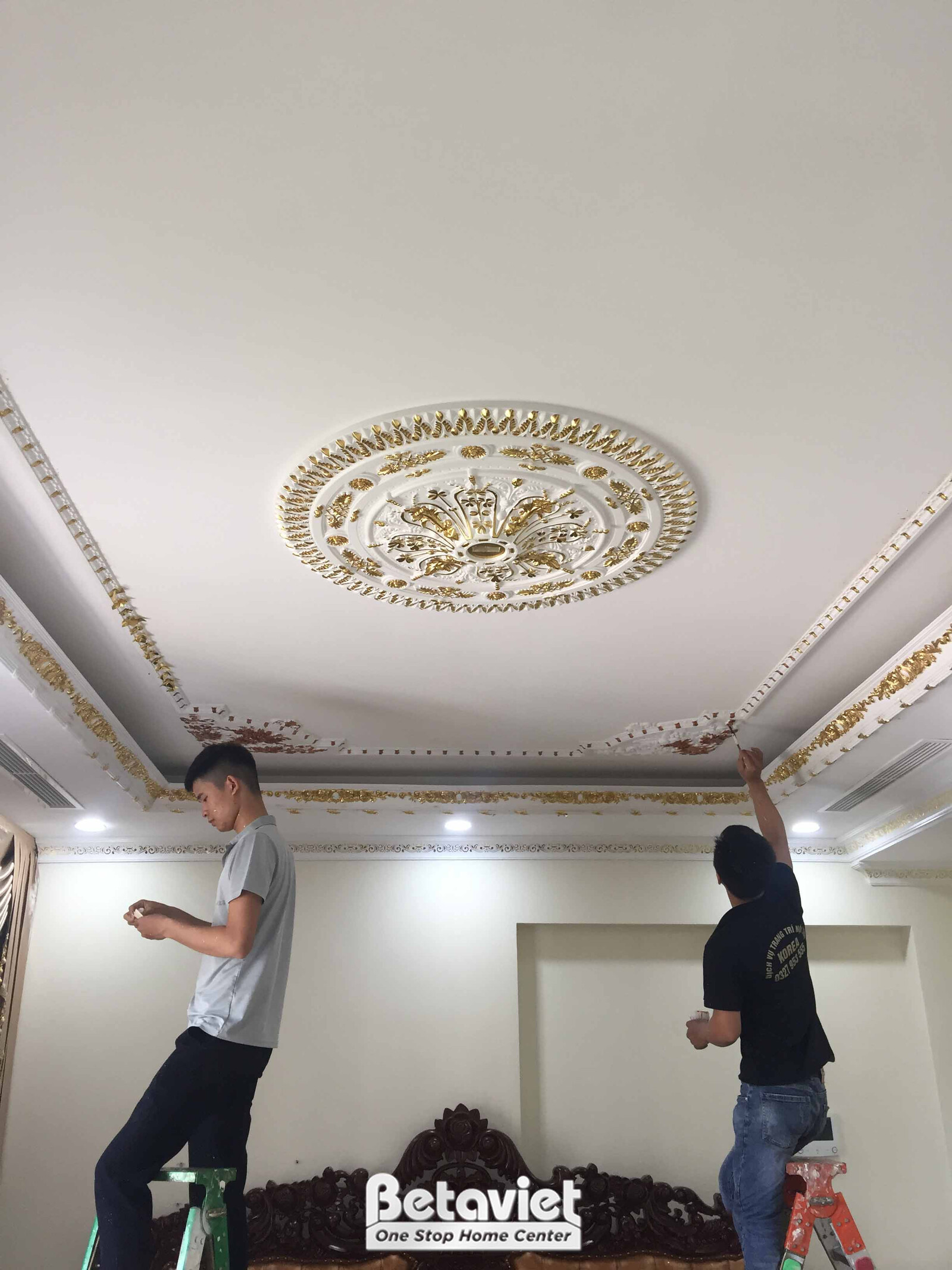 Thi công biệt thự TC24732, giai đoạn thi công nội thất – mặt ngoài công trình