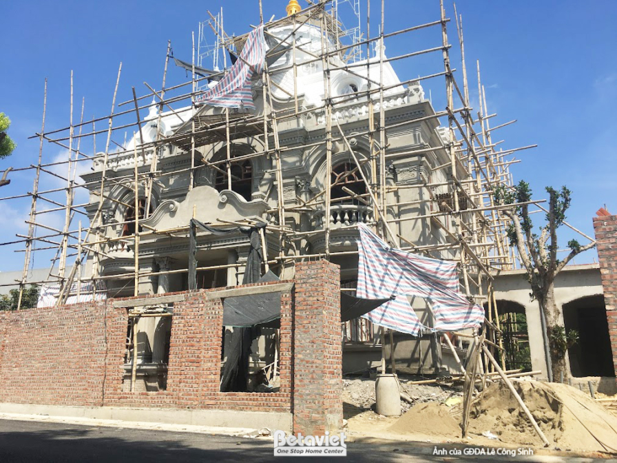 Thi công dinh thự 2 tầng tân cổ điển TC24845, giai đoạn thi công phần thô – mặt ngoài công trình