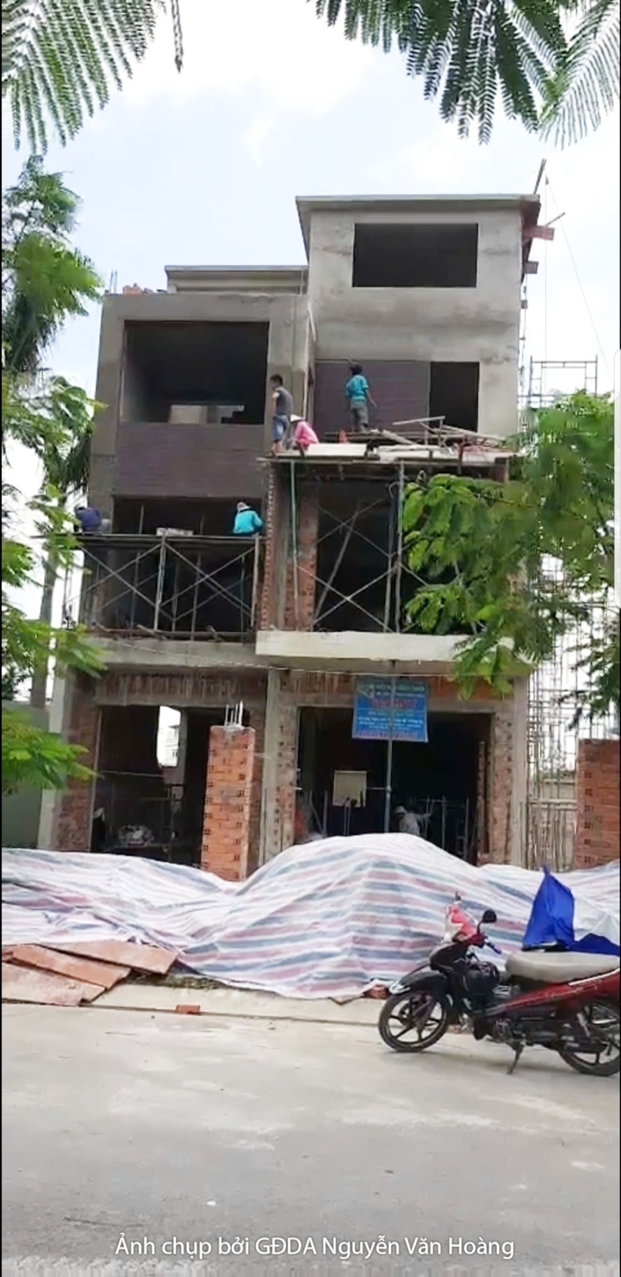 Thi công biệt thự 4 tầng TC24621, giai đoạn thi công phần thô – mặt ngoài công trình