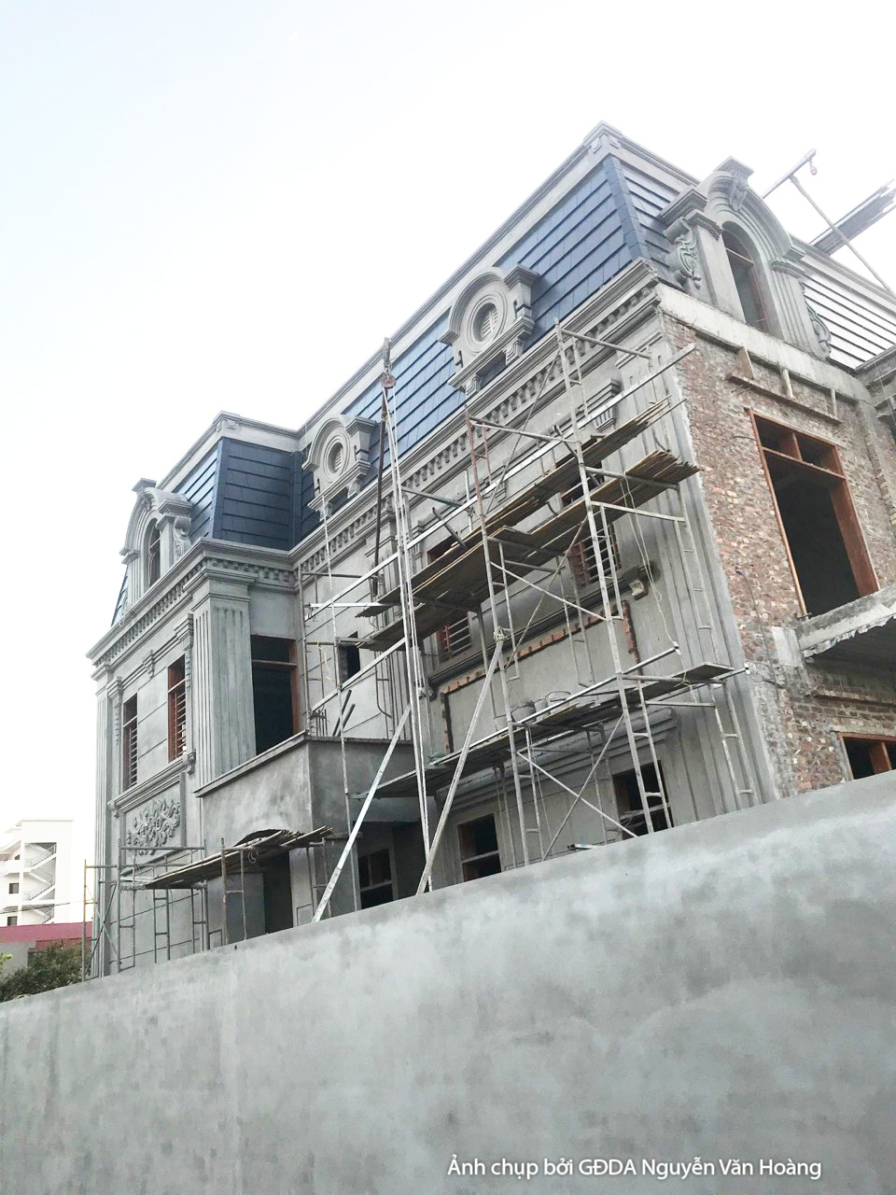 Thi công biệt thự 2 tầng TC24647, giai đoạn thi công phần thô – mặt ngoài công trình (2)