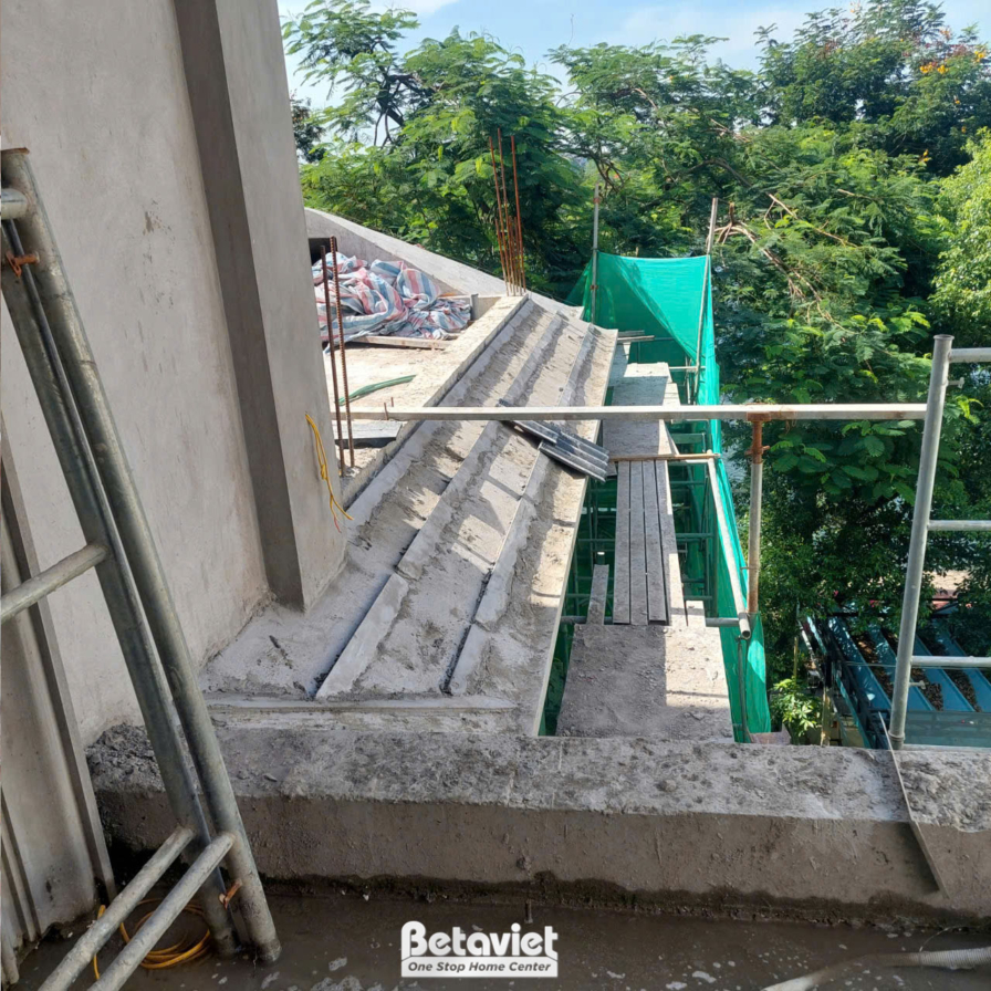Thi công biệt thự 3 tầng tân cổ điển TC2009134, giai đoạn thi công phần thô – khu vực cầu thang (3)