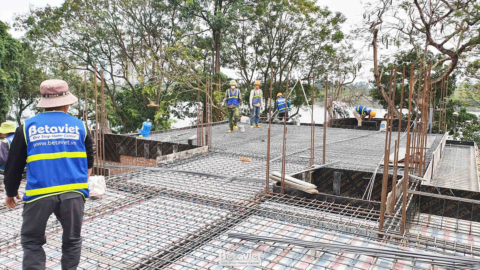 Thi công biệt thự 3 tầng tân cổ điển TC2009134, giai đoạn thi công phần thô – kết cấu phần thô