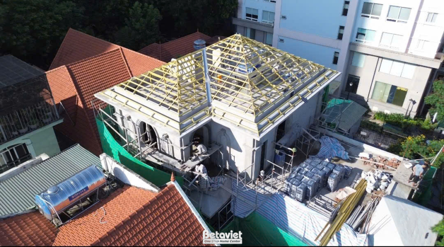 Thi công biệt thự 3 tầng tân cổ điển TC2009134, giai đoạn thi công phần thô – mặt ngoài công trình (2)