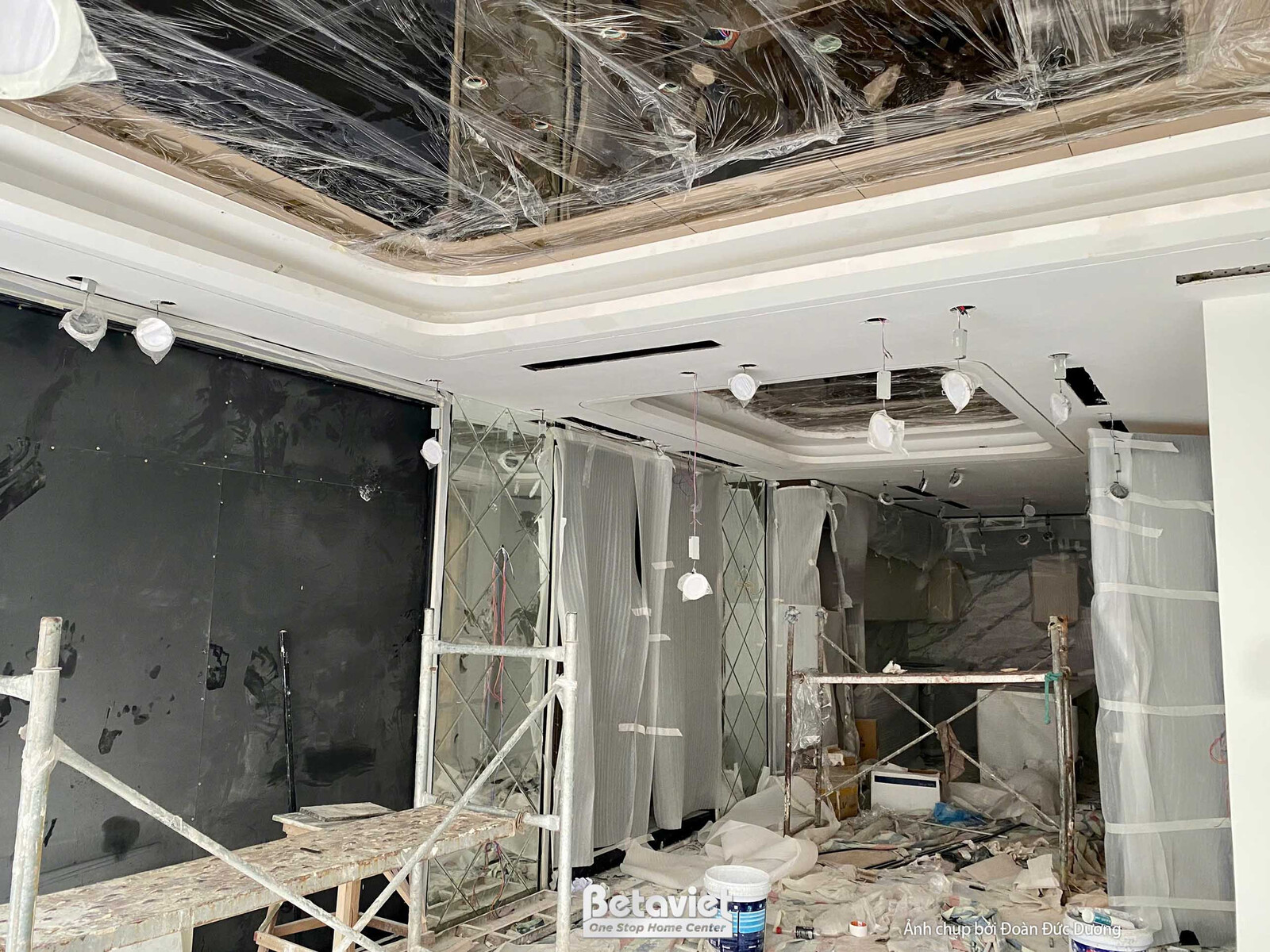 Thi công biệt thự TC24810, giai đoạn lắp đặt hoàn thiện – chi tiết hoàn thiện