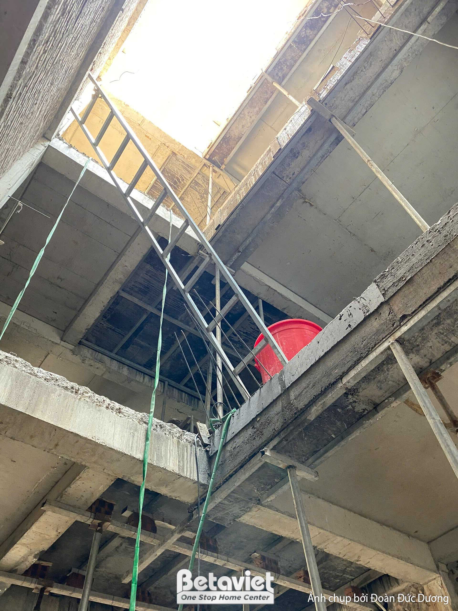 Thi công biệt thự TC24912, giai đoạn thi công phần thô – mặt ngoài công trình (5)