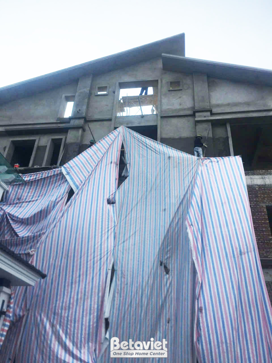 Thi công biệt thự 3 tầng hiện đại TC24024, giai đoạn thi công phần thô – mặt ngoài công trình (6)