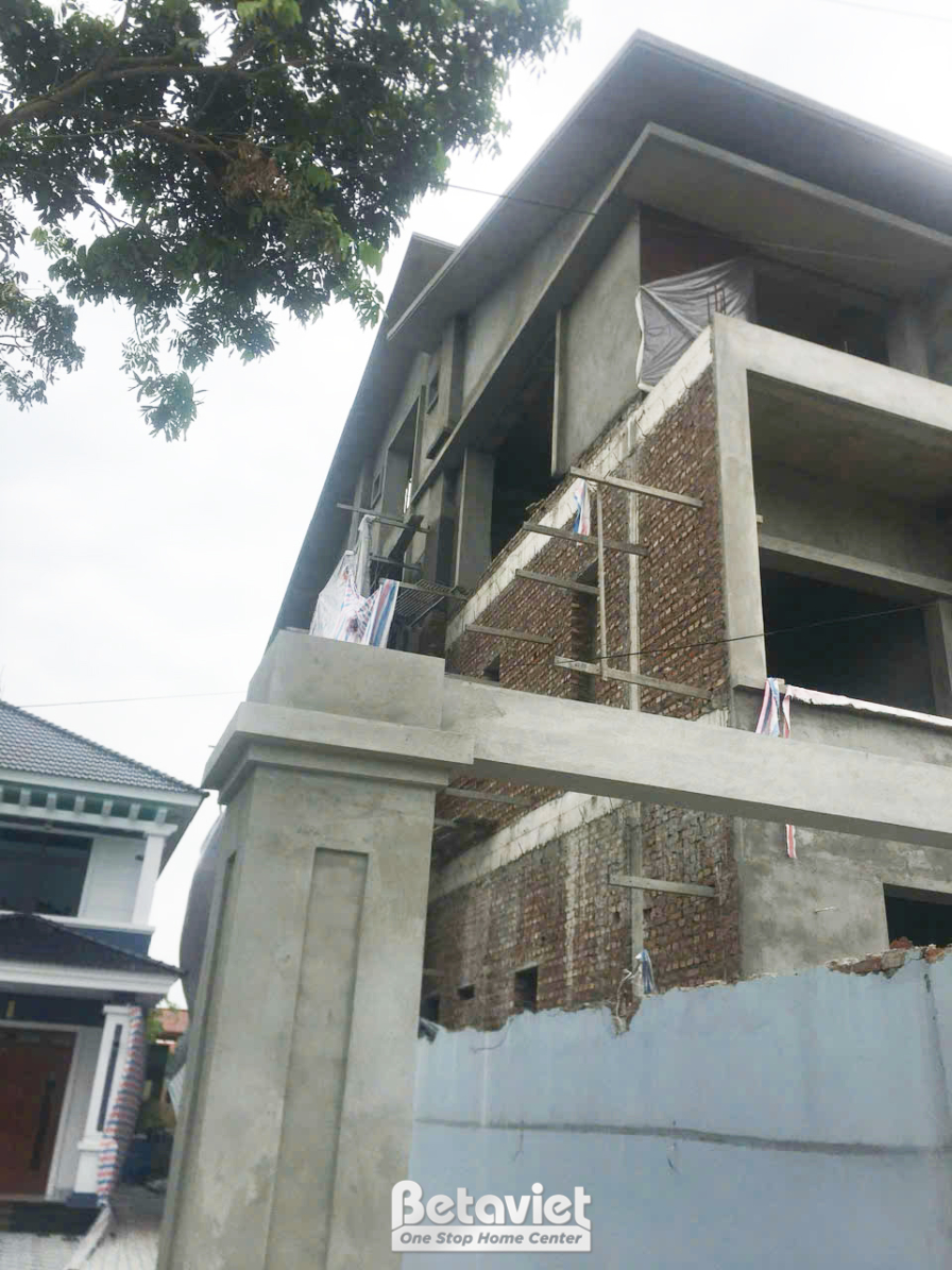 Thi công biệt thự 3 tầng hiện đại TC24024, giai đoạn thi công phần thô – mặt ngoài công trình (4)