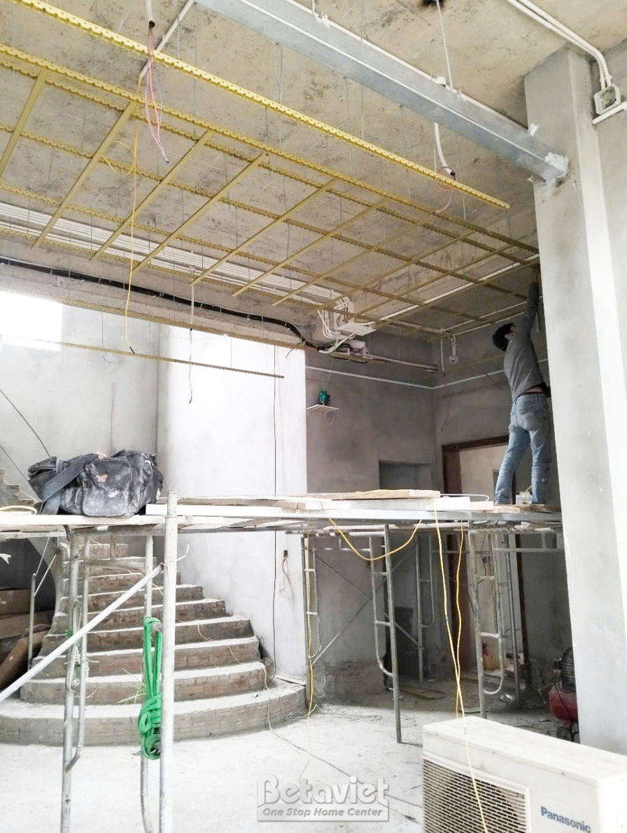 Thi công biệt thự 3 tầng hiện đại TC24024, giai đoạn thi công phần thô – khu vực cầu thang