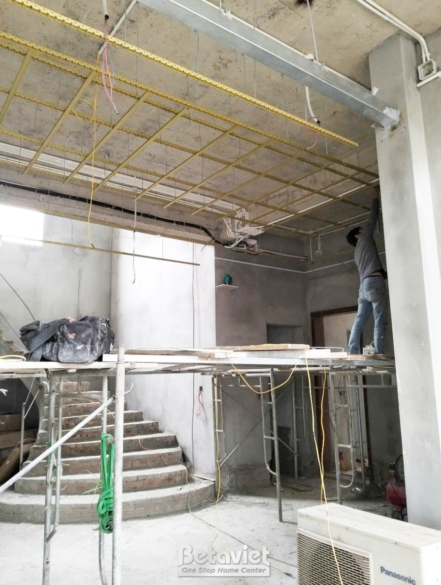 Thi công biệt thự 3 tầng hiện đại TC24024, giai đoạn thi công phần thô – khu vực cầu thang (2)