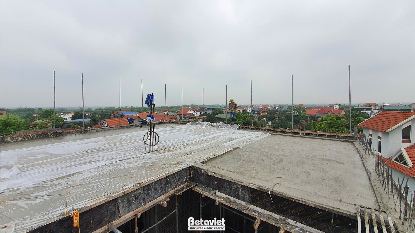 Thi công biệt thự tân cổ điển TC2001994, giai đoạn thi công phần thô – mái