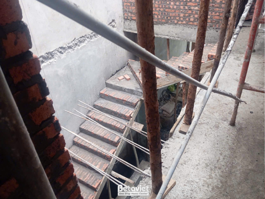 Thi công biệt thự TC25705, giai đoạn thi công phần thô – khu vực cầu thang (2)