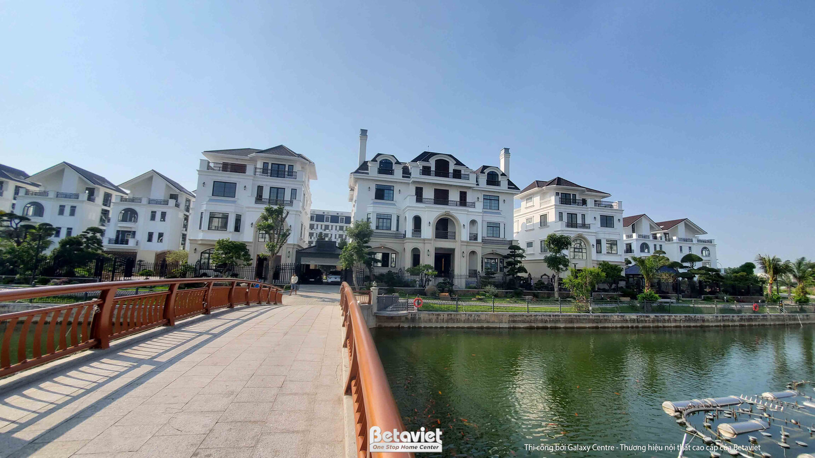 Thi công biệt thự tân cổ điển TC25936, giai đoạn hoàn thành – mặt ngoài công trình