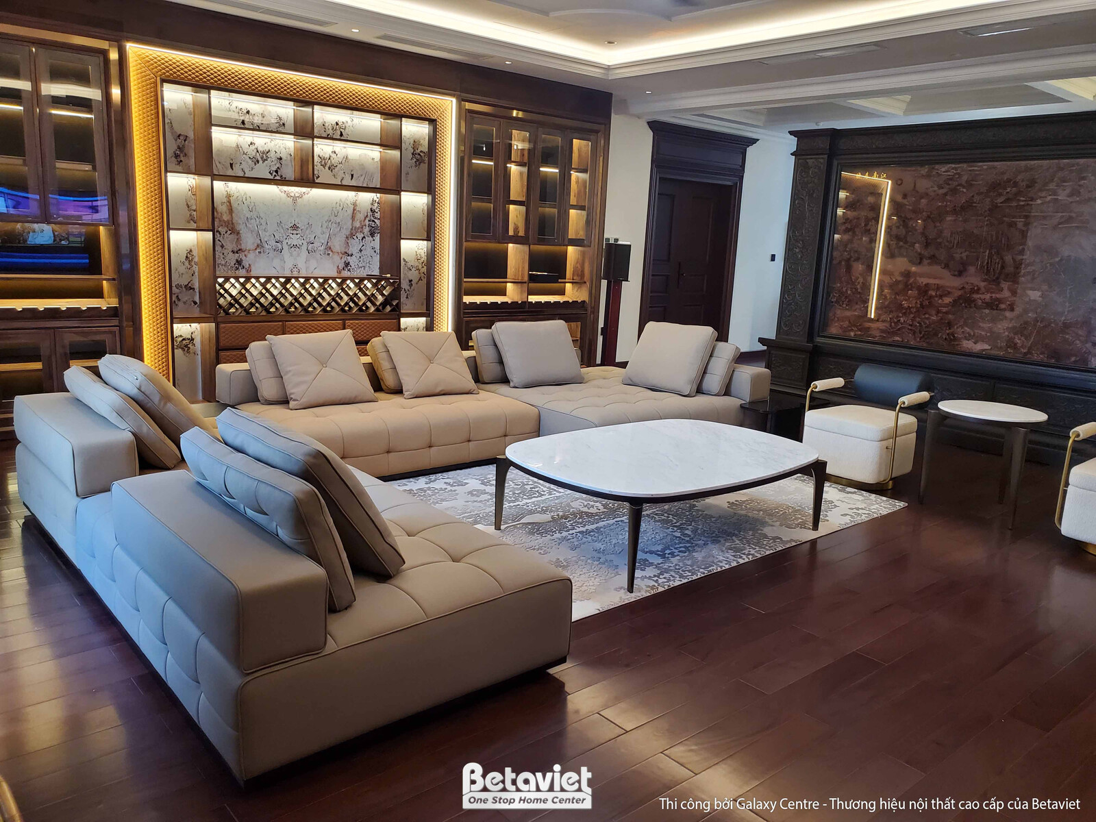 Thi công biệt thự tân cổ điển TC25936, giai đoạn hoàn thành – phòng khách (8)