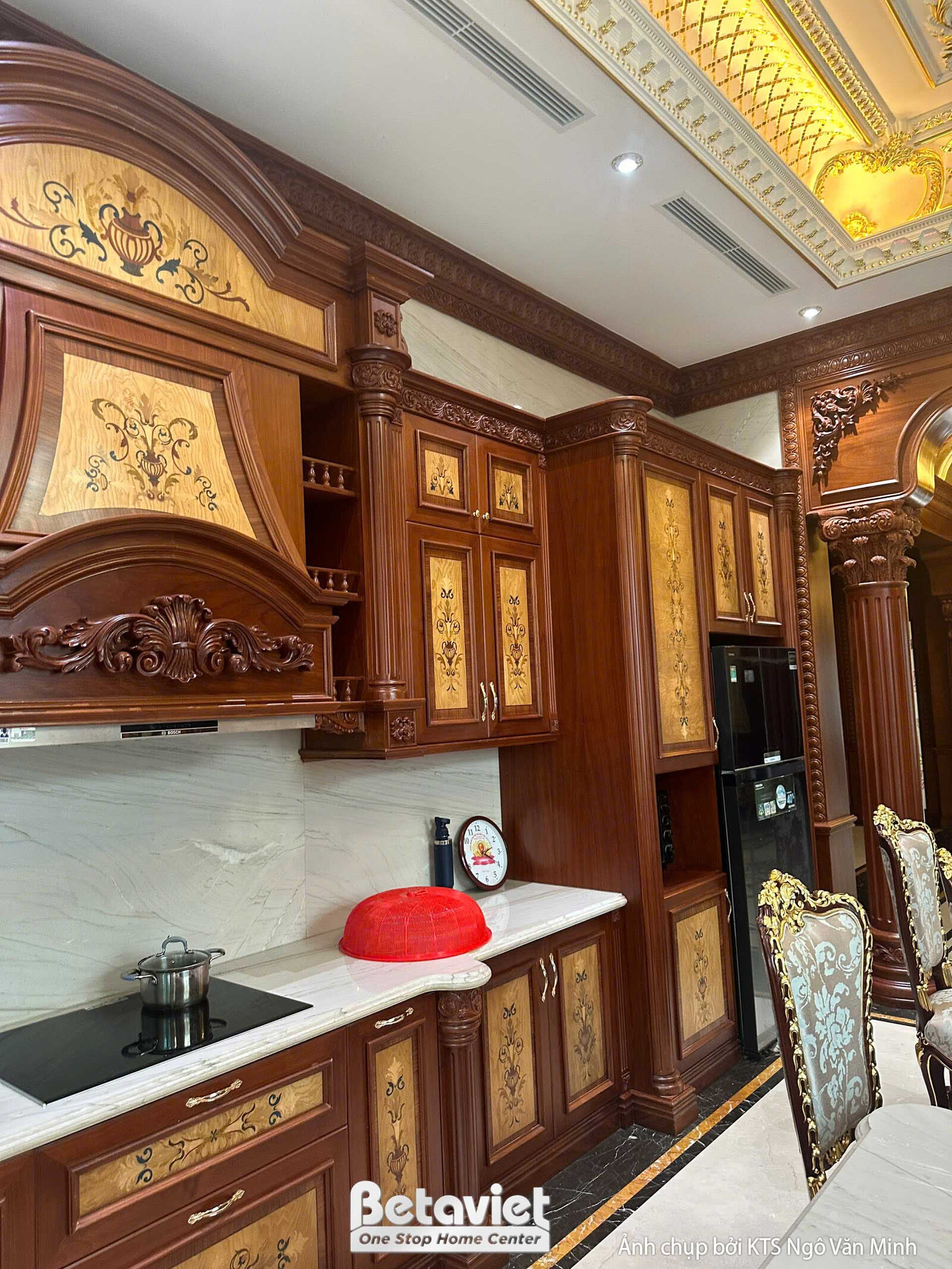Thi công biệt thự 2 tầng tân cổ điển TC25811, giai đoạn hoàn thành – phòng bếp và phòng ăn (3)