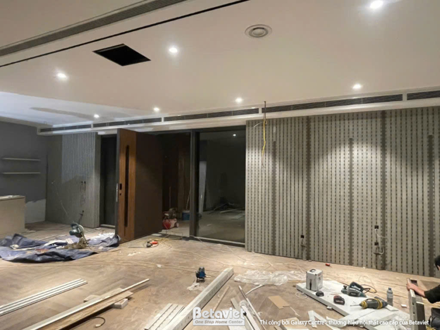 Thi công biệt thự hiện đại TC25918, giai đoạn lắp đặt hoàn thiện – phòng ngủ