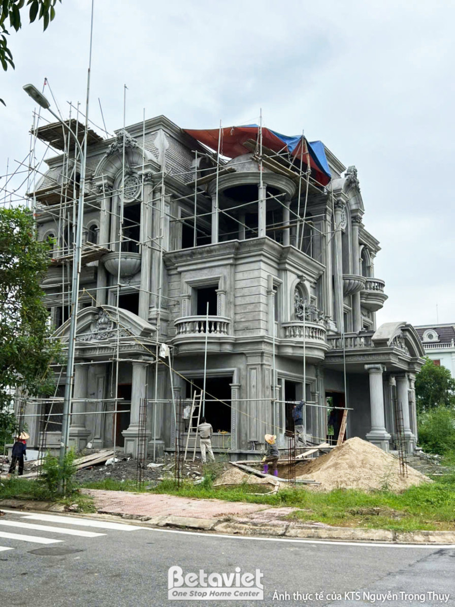 Thi công biệt thự tân cổ điển TC2009177, giai đoạn thi công phần thô – mặt ngoài công trình (2)