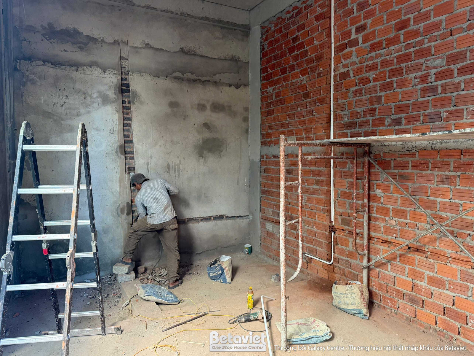 Thi công biệt thự hiện đại TC2009391, giai đoạn thi công phần thô – mặt ngoài công trình