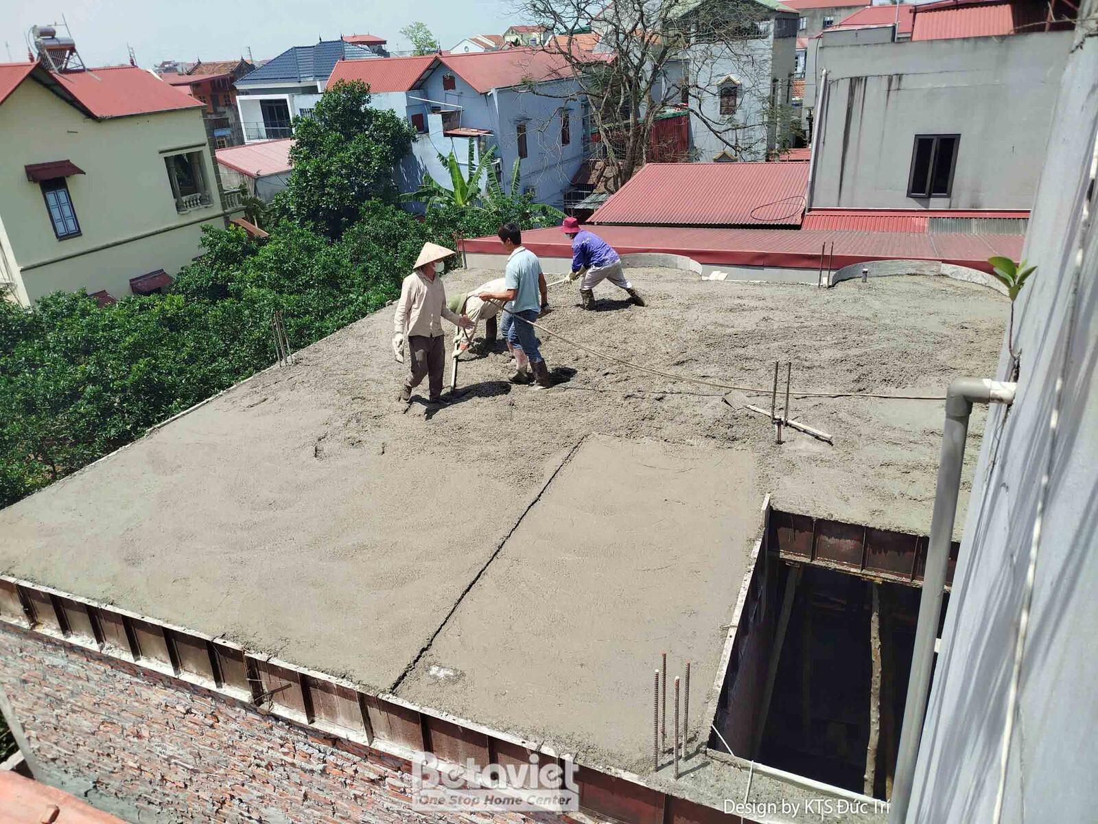 Thi công biệt thự TC25849, giai đoạn thi công phần thô – mặt ngoài công trình (2)