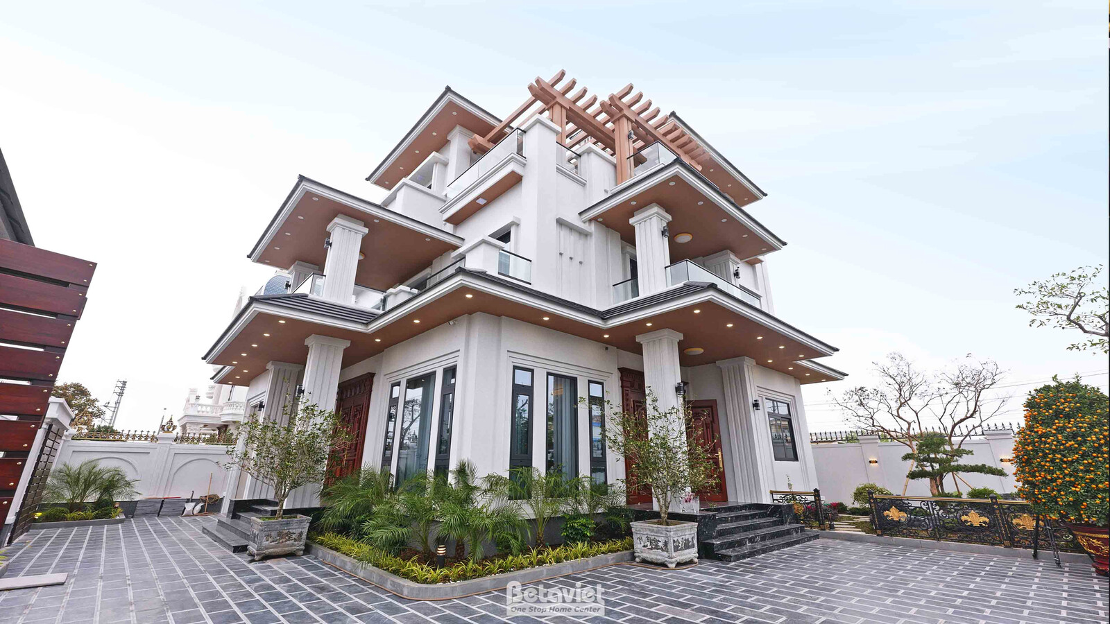 Thi công biệt thự 3 tầng hiện đại HT5001412, giai đoạn hoàn thành – mặt ngoài công trình (4)