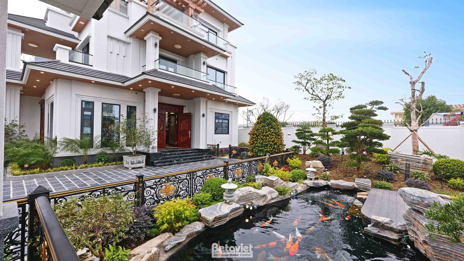 Thi công biệt thự 3 tầng hiện đại HT5001412, giai đoạn hoàn thành – sân vườn